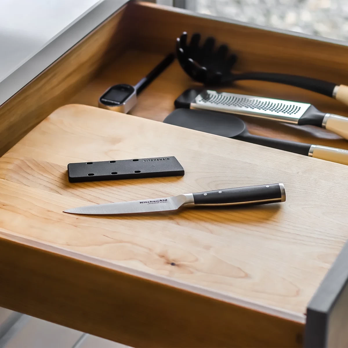 KitchenAid Officemes Gourmet 12 Cm + Gratis Mesbeschermer - Afbeelding 2