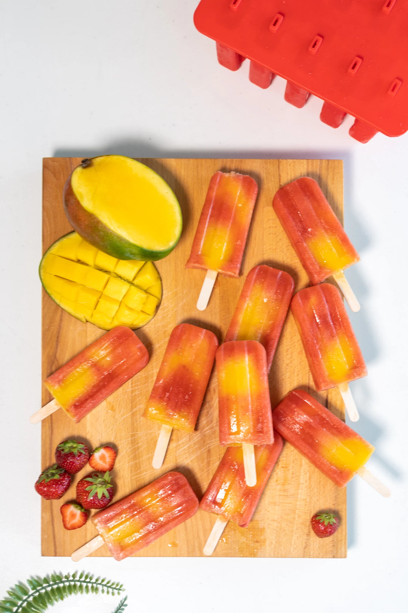 Sareva IJsjesmaker - 10 Ijsjes - Rood - Siliconen - Easy Release - Herbruikbaar - Afbeelding 3